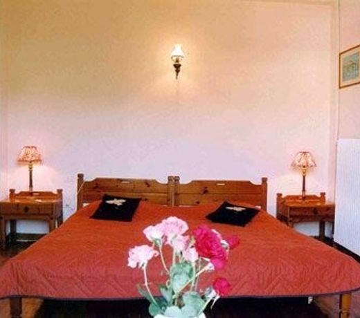 Marie Hotel