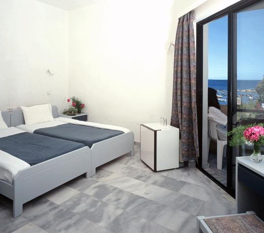 Akasti Hotel