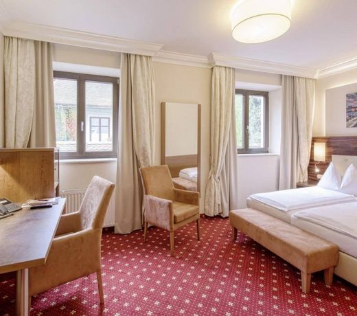Hotel Mader