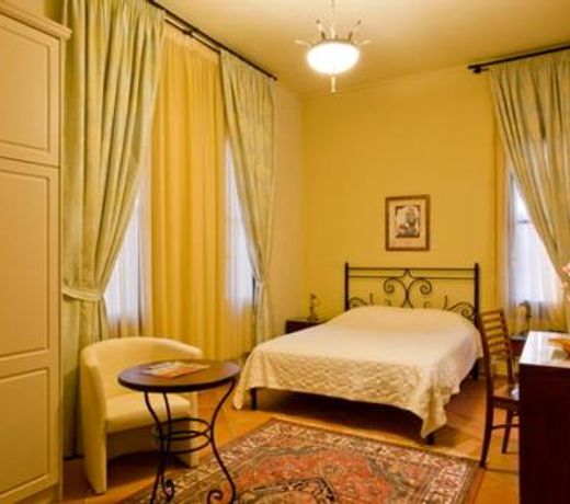 Sourediko Hotel