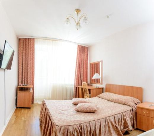 Ugor Hotel