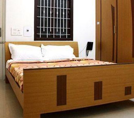 Juhu Grand Service Apartment