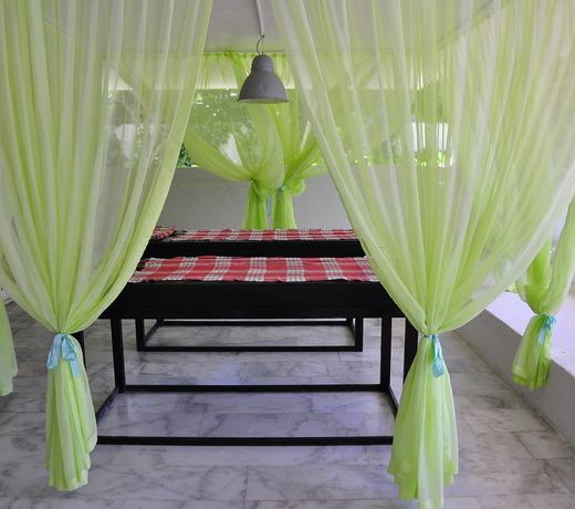 Begonville Hotel