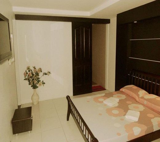 Quezon Premier Hotel Lucena