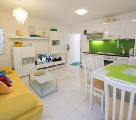 Apartment Dea