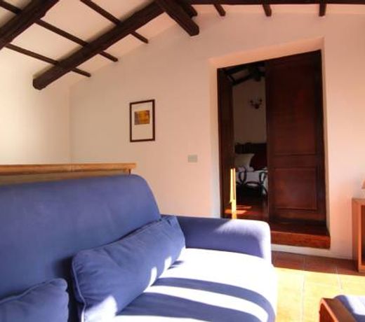 Luxurious Cottage in Vo with Garden