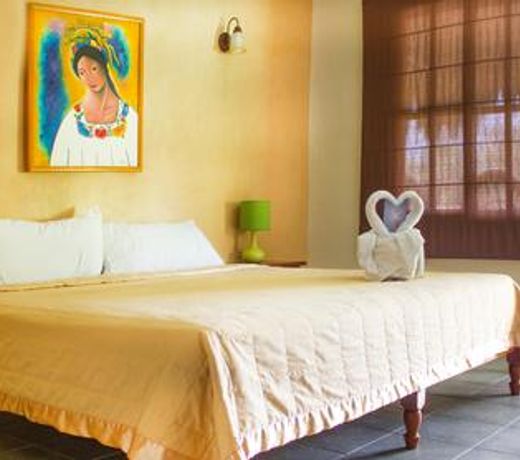 Esduma La Iguana Hotel