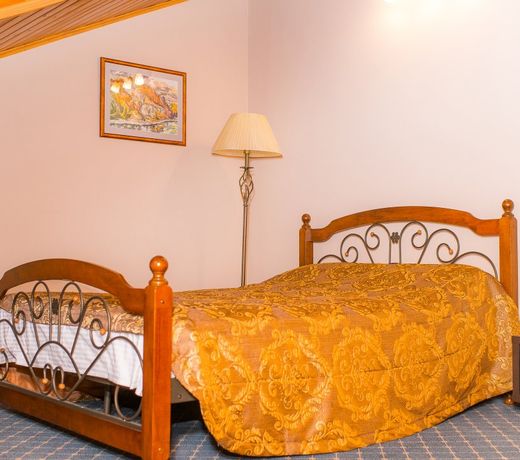 Hotel 903