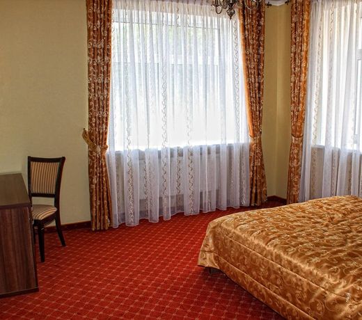 Hotel 903