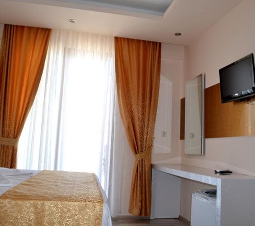 Hotel Alluvi