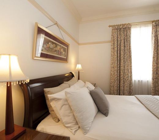 Cobb & Co Court Boutique Hotel