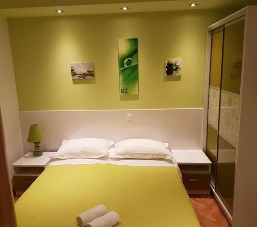 House Villa Roza