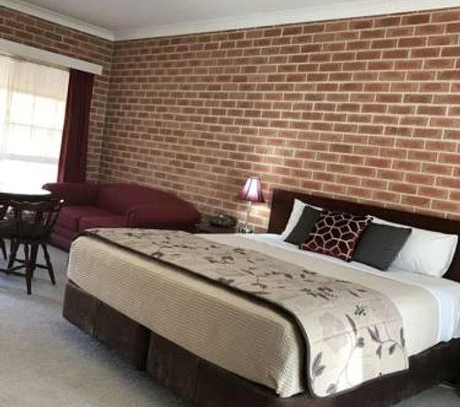 Country Gardens Motor Inn