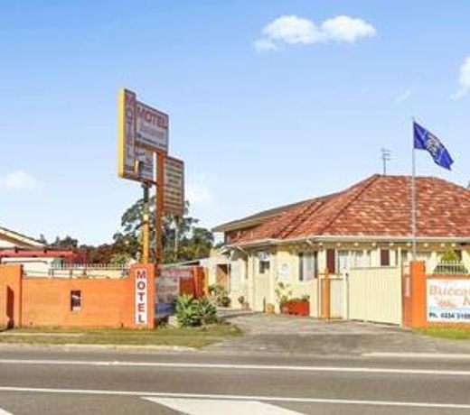 Buccaneer Motel