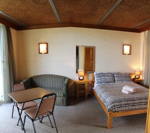 Regatta Point Holiday Park