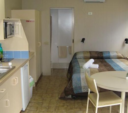 West Wyalong Caravan Park