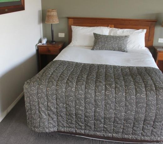 The Saltbush Motor Inn