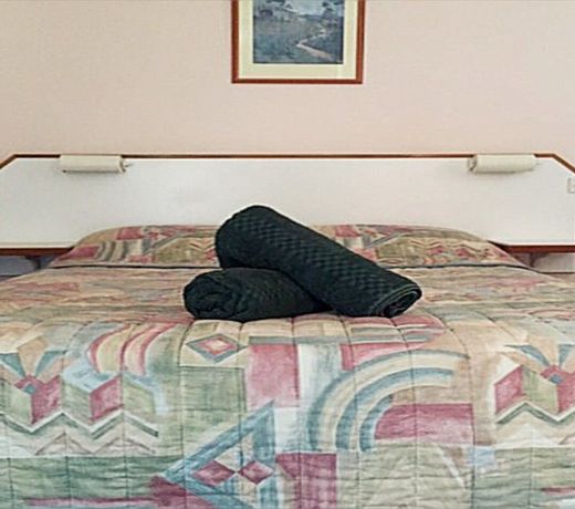 Bradman Motor Inn