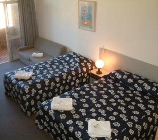 Seabreeze Beach Hotel
