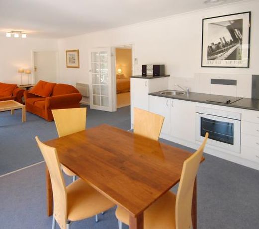 Lake Daylesford Apartment 6