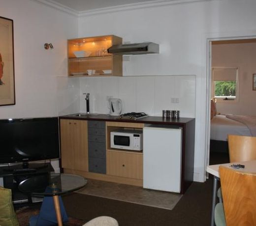 Lake Daylesford Apartment 3
