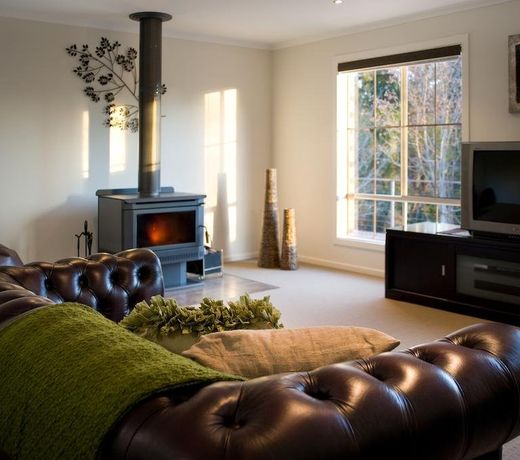 Swan Hill - Daylesford