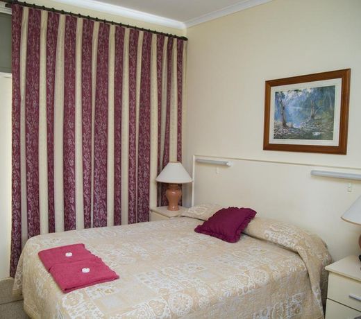 Tarra Motel