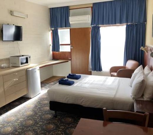 Ship Inn Motel