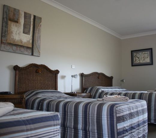 Isis Motel Scone