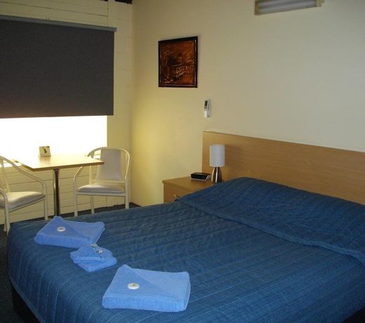 Benjamin Singleton Motel