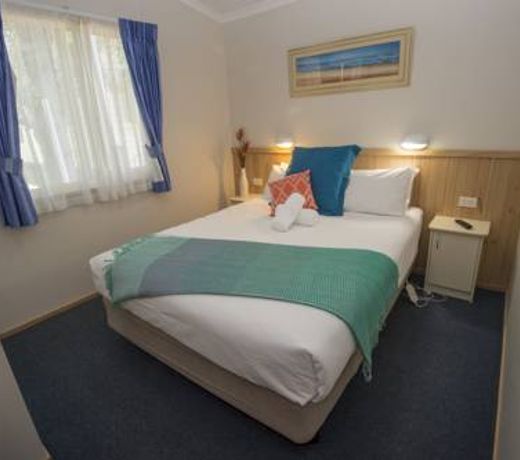The Lakes Beachfront Holiday Park