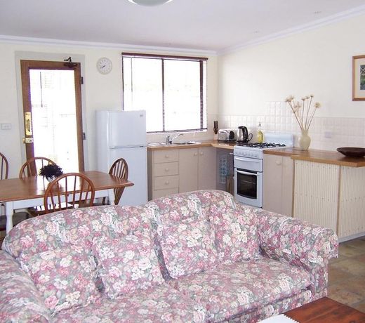 The Apartment - Moyston