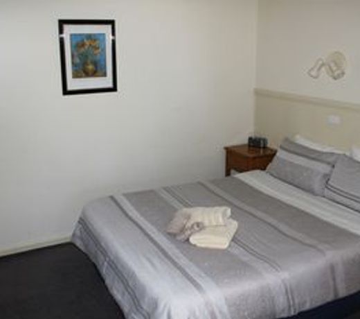 Kaniva Midway Motel