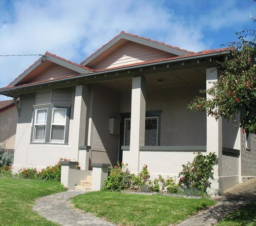 Roebil House