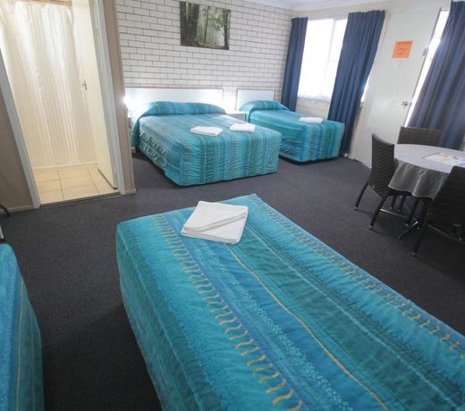 Binalong Motel