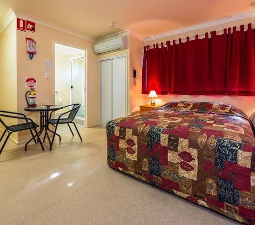 Winter Sun Motel