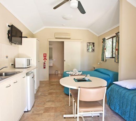 Captain Cook Holiday Village 1770