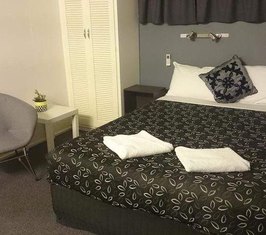 Charm City Motel