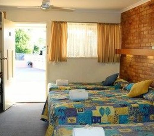 Avocado Motor Inn