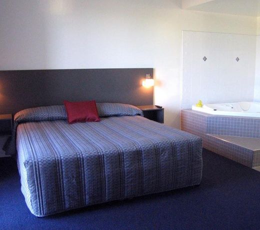 Country Roads Motor Inn Dysart