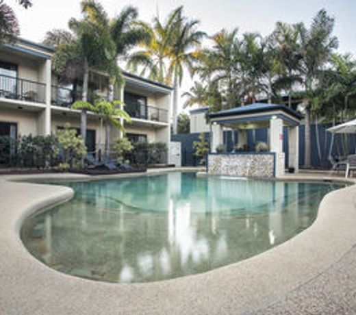 Coral Cay Resort
