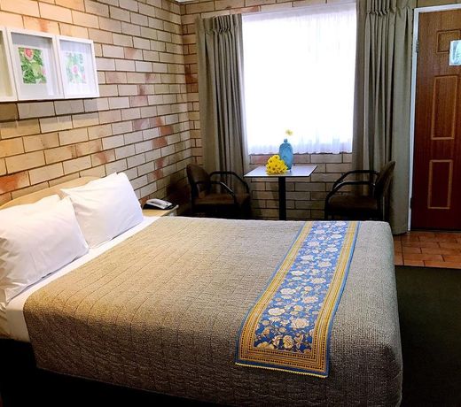Starlight Motor Inn