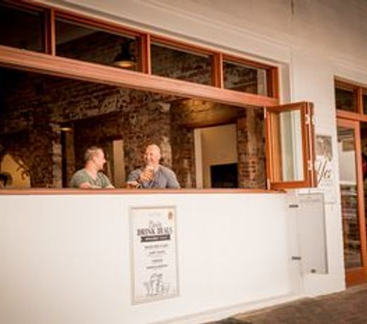 Queens Arms Hotel