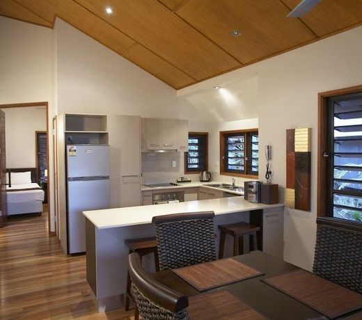 Pure Magnetic Villa 8