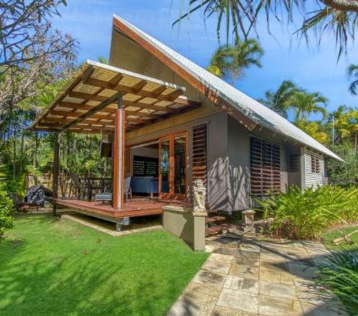 Pure Magnetic Villa 4