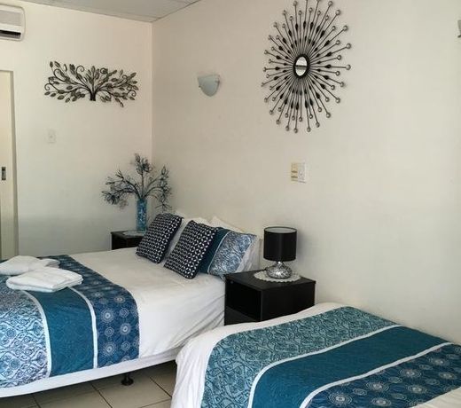 Black Marlin Motel