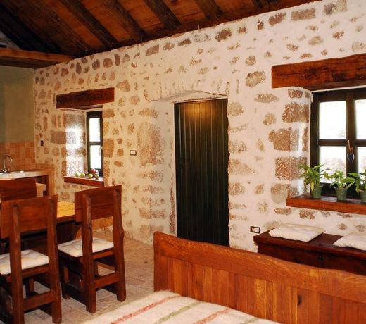 Stone House VaroÅ¡