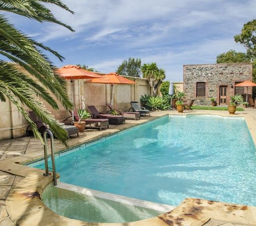 AUTHENTICITY HEALTH & WELLNESS RETREAT