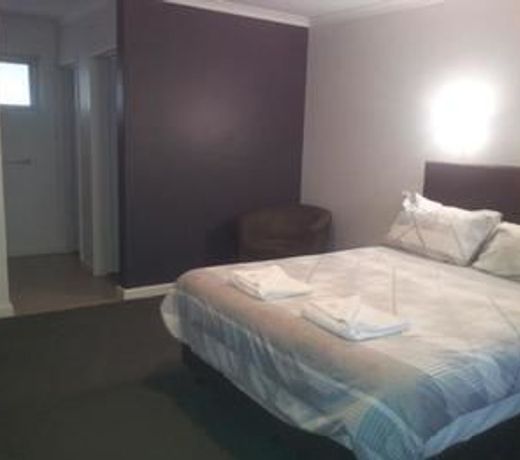 Christies Beach Hotel