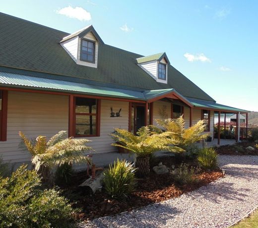 Goulds Country Guest House